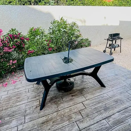 Instant Janin - T3 Climatise Plain Pied Avec Jardin Holiday home Agde